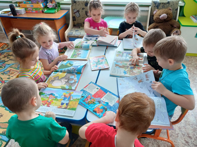 Дарим книгу Дарим книгу.